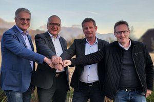 Sie sehen auf einem Foto alle Bürgermeister zusammen- BGM. Alexander Thoma, Matthias Krenn, Thomas_Schäfauer, LAbg. Michael Maier